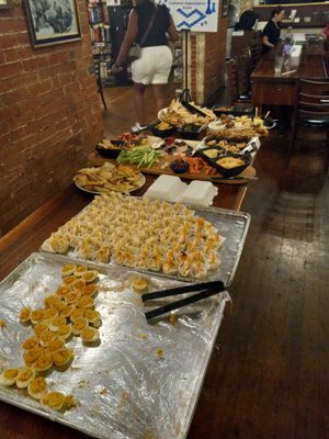 Queen & Rook by null