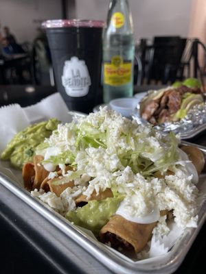 Carnitas Don Raúl by null