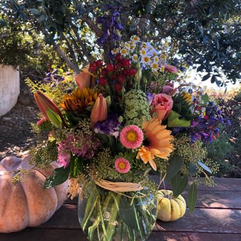 Kimberly's Flowers - Perfect combo of colors and textures. - Florists Near Me - San Clemente, California