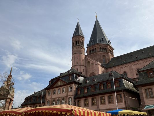 Mainz Cathedral by null