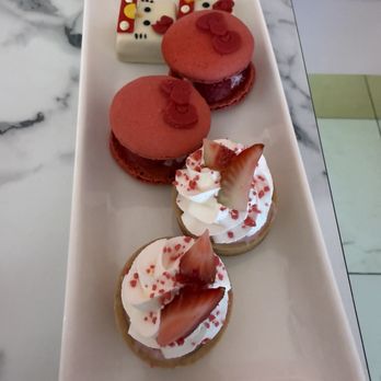 Hello Kitty Cafe - Dessert layer - Themed Cafes Near Me - Santa Clara, California