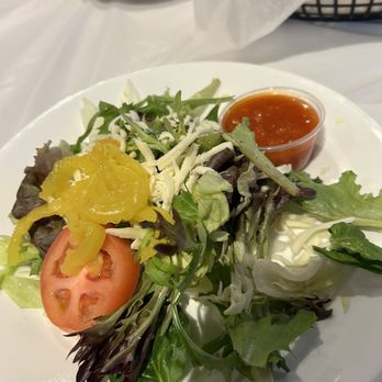 Roma Restaurant - Field greens, sliced tomato, pepperoncini, and fresh shredded mozzarella - Italian Near Me - Hickory Creek, Texas Roma Restaurant - Field greens, sliced tomato, pepperoncini, and fresh shredded mozzarella - Italian Near Me - Hickory Creek, Texas