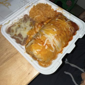Burger Express and Mexican Grill - chicken burrito - Burgers Near Me - Simi Valley, California Burger Express and Mexican Grill - chicken burrito - Burgers Near Me - Simi Valley, California