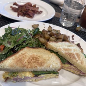 Ascione Bistro - Th Bistro Breakfast Sandwich - Italian Near Me - Chicago, Illinois