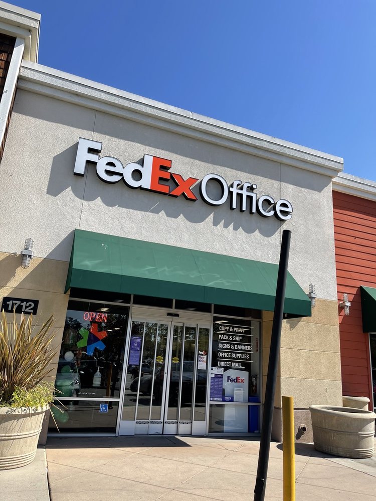 FEDEX OFFICE PRINT & SHIP CENTER Updated September 2024 50 Photos