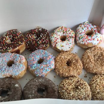 Golden Donuts - Donuts Near Me - Clinton Township, Michigan