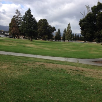 Rainbow Park - Large grassy area - Parks Near Me - San Jose, California