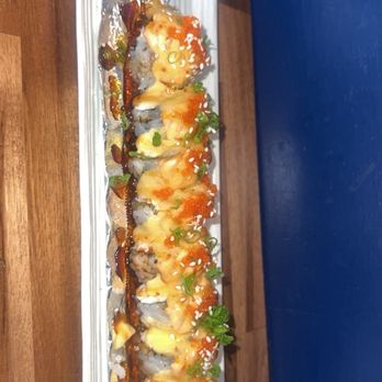 Fish On Rice - Baked Salmon Roll 10/10 - Sushi Bars Near Me - Los Angeles, California Fish On Rice - Baked Salmon Roll 10/10 - Sushi Bars Near Me - Los Angeles, California