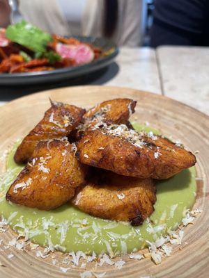 Tómalo Grill by null