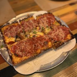 Cutlass Supreme Pizza