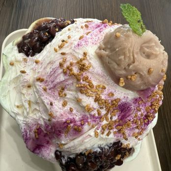 Class 302 Tea Cafe - Purple Rice Taro Snow Cake - Taiwanese Near Me - Irvine, California