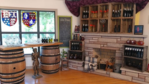 Black Prince Winery & Canadian Vinegar Cellars featuring Barrel House Wood-Fired Pizza + County Disc Golf by null