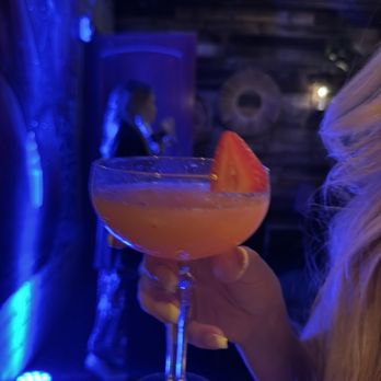 Jonah's Kitchen + Bar - Strawberry lemon drop with tequila - Latin American Near Me - Santa Monica, California Jonah's Kitchen + Bar - Strawberry lemon drop with tequila - Latin American Near Me - Santa Monica, California