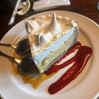 Bahama Breeze - Key Lime Pie - Seafood Near Me - Raleigh, North Carolina Bahama Breeze - Key Lime Pie - Seafood Near Me - Raleigh, North Carolina