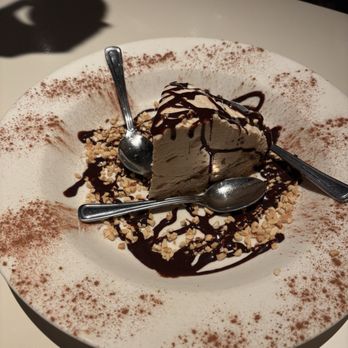 Lucky 32 Southern Kitchen - New American Near Me - Greensboro, North Carolina