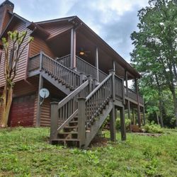 Dragonfly Dreams Luxury Cabin Rentals