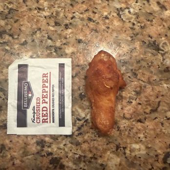 Mike's Pizza - Smallest wings I have ever seen. EMBARRASSING! - Pizza Near Me - San Dimas, California