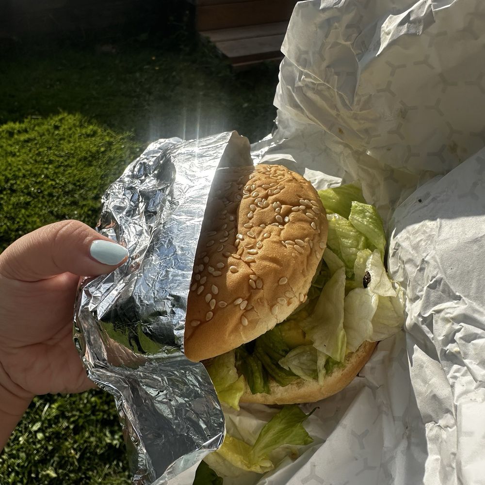 The Dari Delite - Avocado Burger - Burgers Near Me - Mount Vernon, Washington The Dari Delite - Avocado Burger - Burgers Near Me - Mount Vernon, Washington