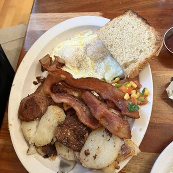 South Pine Cafe - Grass Valley - Egg, bacon, potato breakfast. - American Near Me - Grass Valley, California South Pine Cafe - Grass Valley - Egg, bacon, potato breakfast. - American Near Me - Grass Valley, California