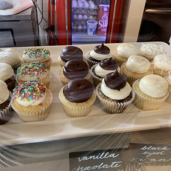Vivi’s Cakes and Candy - Full size - Bakeries Near Me - Charlottesville, Virginia