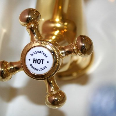 Speer Taps Logo