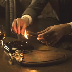 Toast Cigar Bar - Toast it!