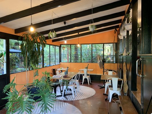 Lake Eacham Tourist Park by null