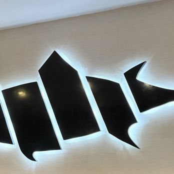 Sushiholic Arcadia - Sushi Bars Near Me - Phoenix, Arizona