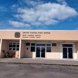 United States Postal Services - Outside