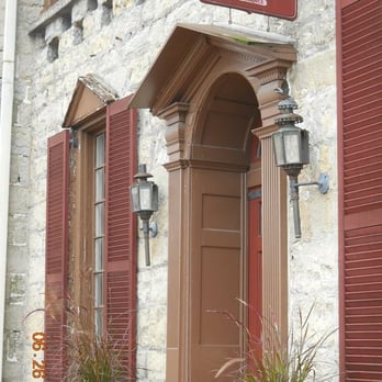 The Old Talbott Tavern - Bars Near Me - Bardstown, Kentucky