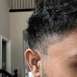 Floyd's 99 Barbershop - Uneven sides