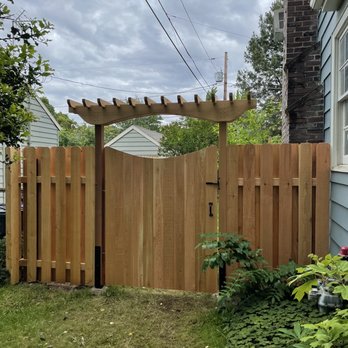Embassy Enterprises - Good neighbor fence and beautiful arbor and gate - Fences & Gates Near Me - Portland, Oregon