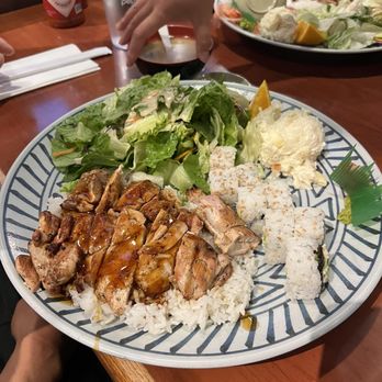 Teri Cafe - Dinner plate 1:teriyaki chicken n California roll - Ramen Near Me - Oceanside, California Teri Cafe - Dinner plate 1:teriyaki chicken n California roll - Ramen Near Me - Oceanside, California