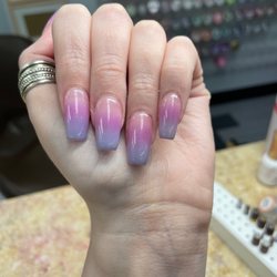 Lee Nails and Spa - Acrylic set with ombré dip color