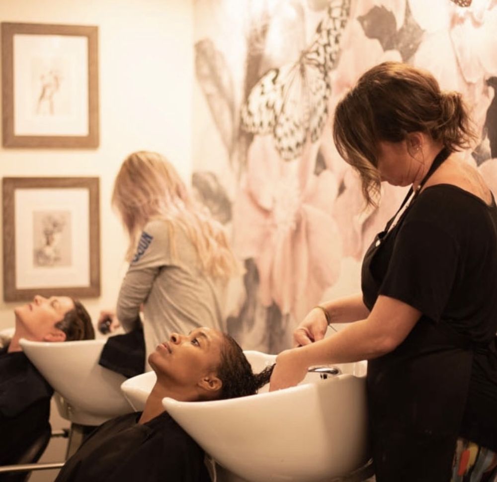 Lather Salon Image
