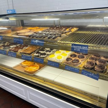 Mike's Pastry - Inside - Bakeries Near Me - Boston, Massachusetts Mike's Pastry - Inside - Bakeries Near Me - Boston, Massachusetts