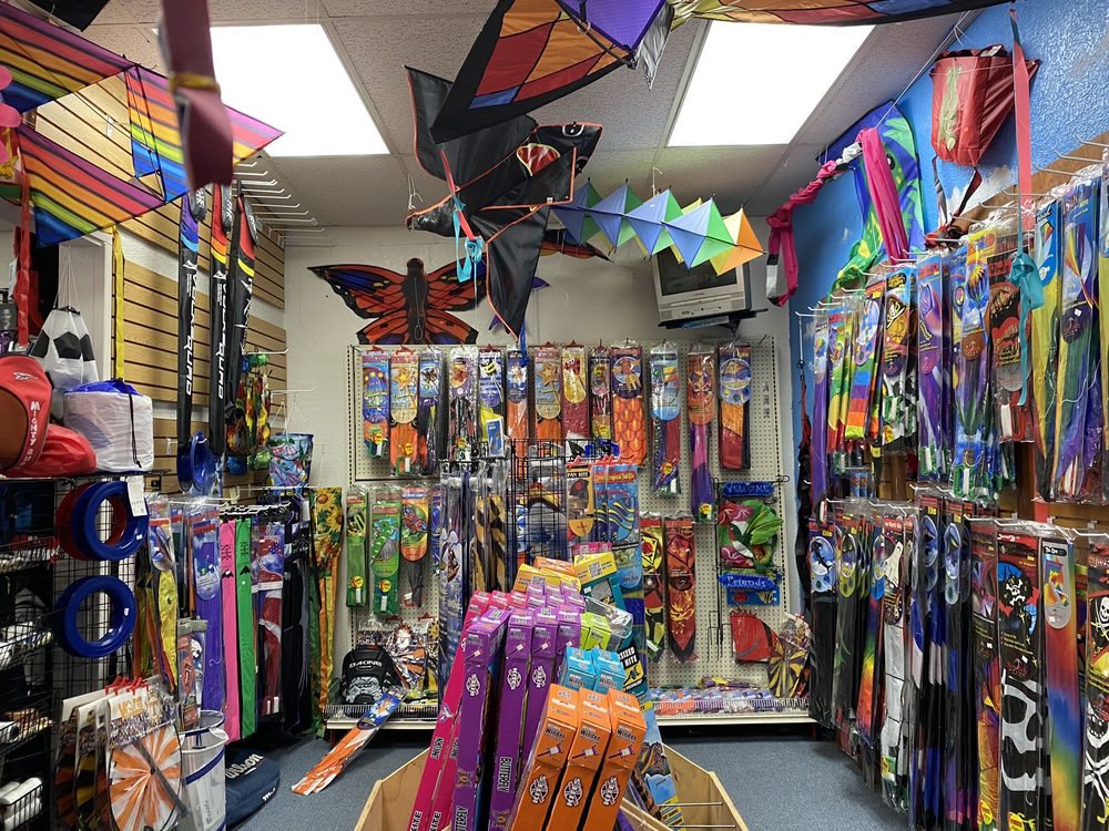 WORLD WIND KITE Updated August 2024 7208 McNeil Dr, Austin, Texas