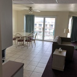 Montego Bay - Kitchen area