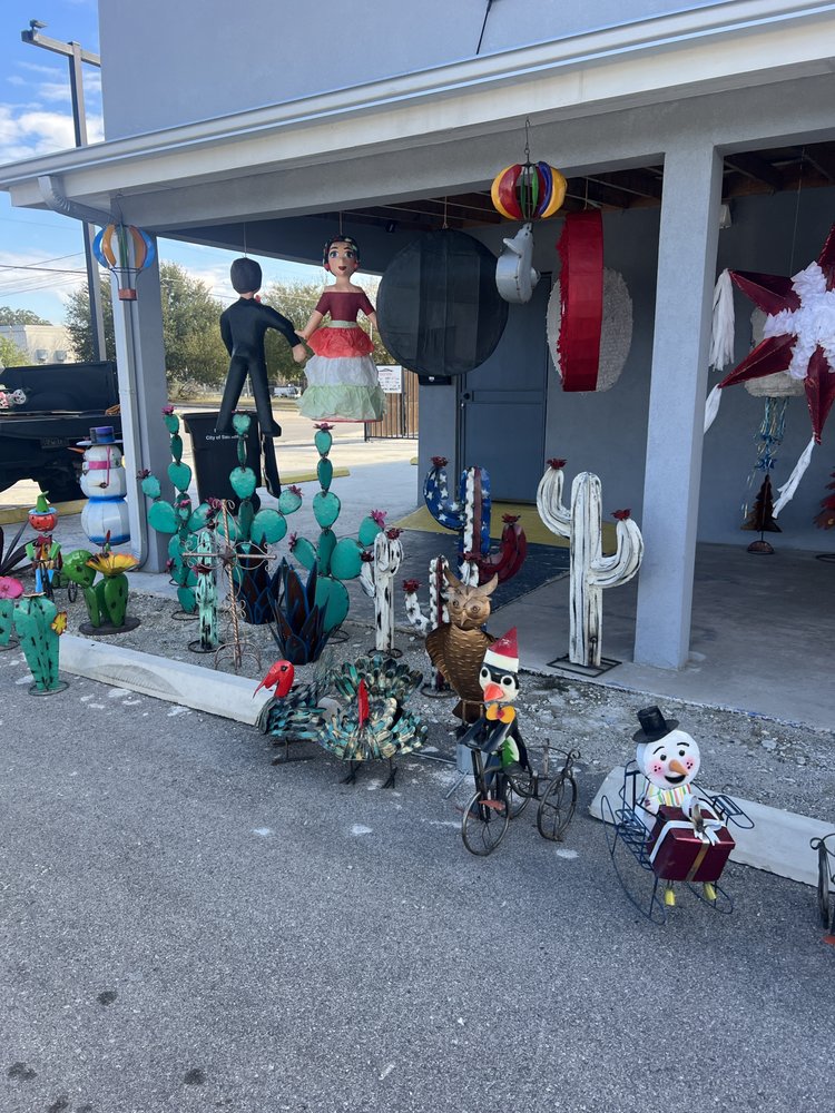 MISSION THRIFT STORE Commercial, San Antonio, Texas Furniture