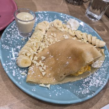 D Spot Dessert Cafe - Desserts Near Me - Calgary, Alberta