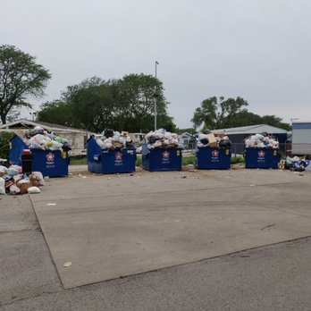 Republic Services - Trash that was Never picked up one 7/9 but because of holiday 7/10 and called on 7/11 - Recycling Center Near Me - Fairfax, Virginia