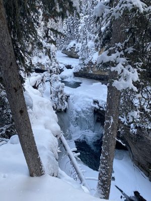 Johnston Canyon by null