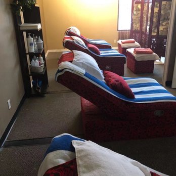Herbal Oasis Foot Massage - Chair Massage - Massage Near Me - Kirkland, Washington