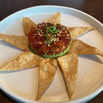 MW Restaurant - Ahi nachos - New American Near Me - Honolulu, Hawaii MW Restaurant - Ahi nachos - New American Near Me - Honolulu, Hawaii