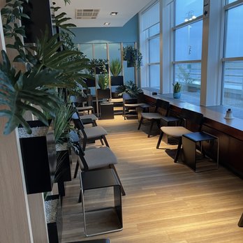 Diamond Lounge - Terminal B - Seating area - Airport Lounges Near Me - Zaventem, VBR
