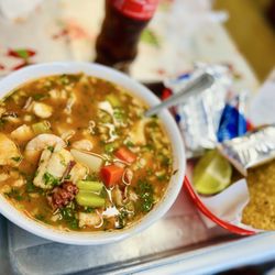 El Crazy Shrimp - Caldo con camarón, pulpo, pescado y calamares