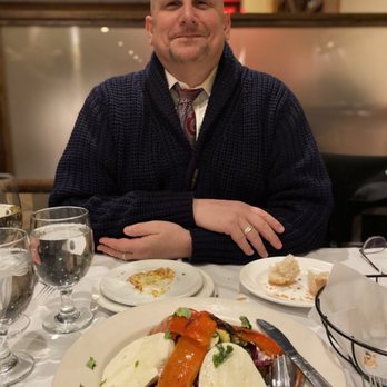 Emilia's Restaurant - Italian Near Me - Bronx, New York