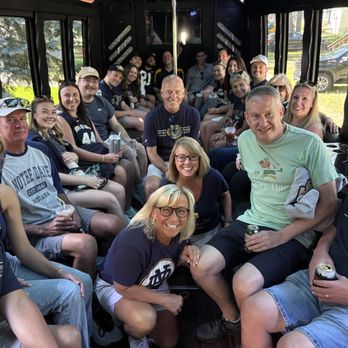 VIP Limosine Service - Limos Near Me - Appleton, Wisconsin VIP Limosine Service - Limos Near Me - Appleton, Wisconsin