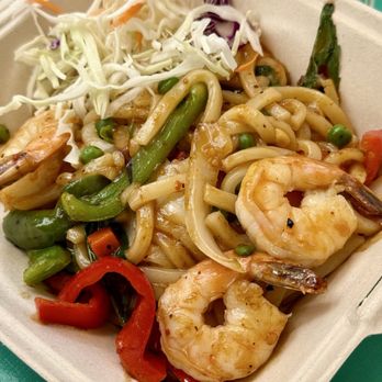 Happy Belly - Udon Drunken Noodle w Shrimp - Food Trucks Near Me - Kihei, Hawaii