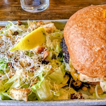 Von Ebert Brewing - Glendoveer - Double smash burger,salad - Brewpubs Near Me - Portland, Oregon Von Ebert Brewing - Glendoveer - Double smash burger,salad - Brewpubs Near Me - Portland, Oregon